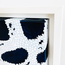 Load image into Gallery viewer, White Coral